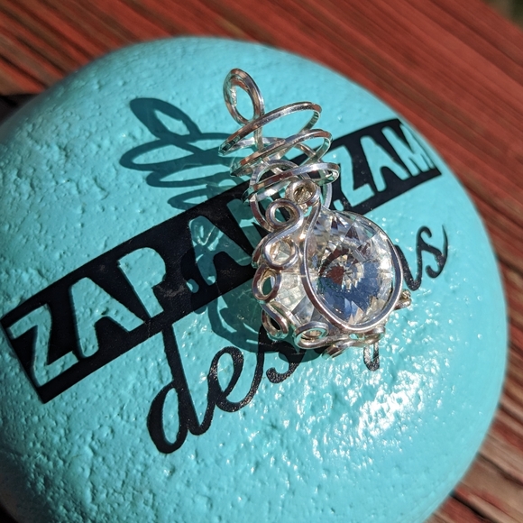 .925 Sterling Silver Crescent Moon Pendant Sparkly Artisan Spiral Beautiful - Picture 13 of 17